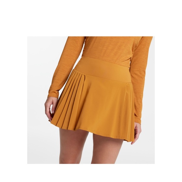 CALIA by Carrie Underwood Golden Side Pleat Golf Skort - Picture 1 of 7